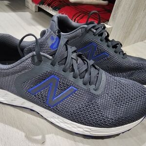 New Balance Fresh Foam Arishi Men's Gray Running Shoes Size 7 Wide